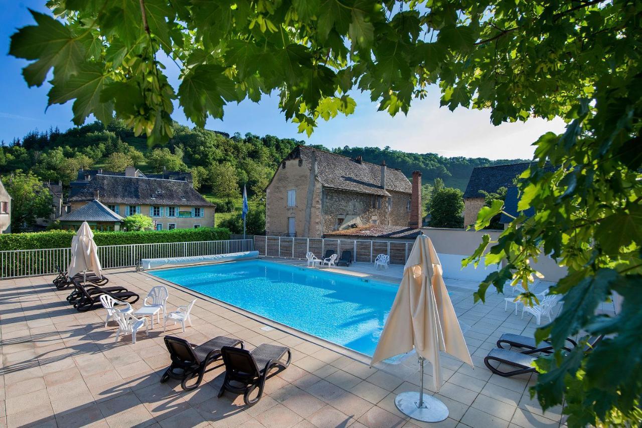 Hotel L'Oustal Pont-Les-Bains Salles-la-Source Zewnętrze zdjęcie