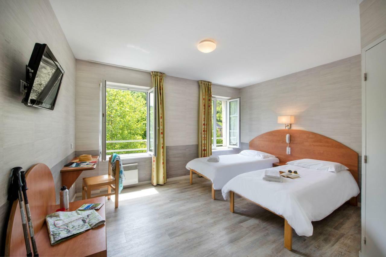 Hotel L'Oustal Pont-Les-Bains Salles-la-Source Zewnętrze zdjęcie